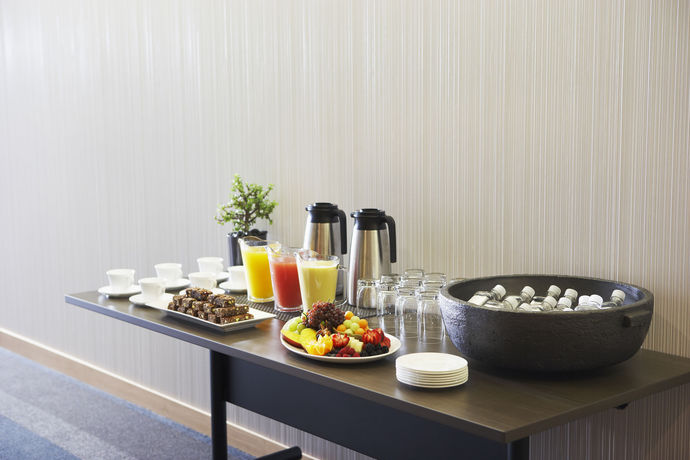 Imagen del bar/restaurante del Hotel Le Germain Maple Leaf Square. Foto 2