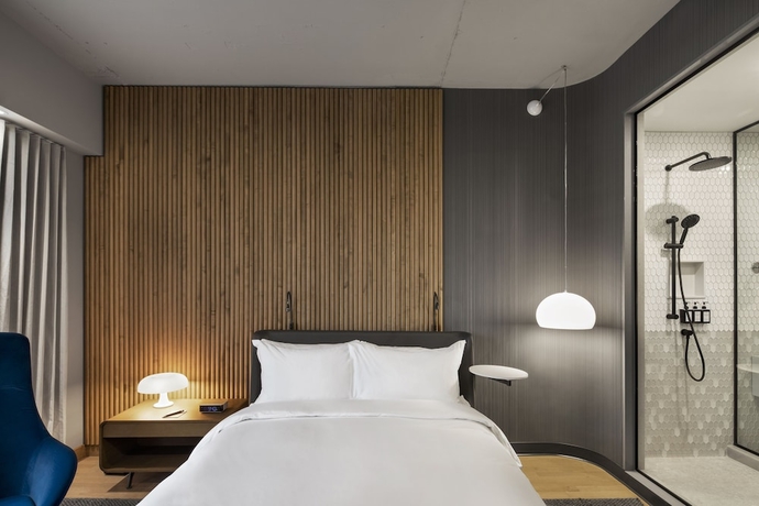 Imagen de la habitación del Hotel Le Germain Montreal. Foto 13