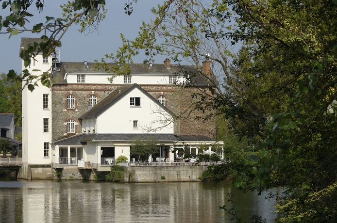 Imagen de la habitación del Hotel Le Germinal. Foto 11