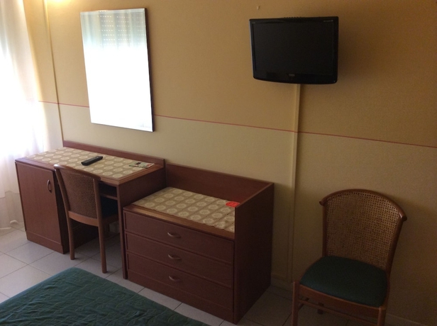 Imagen de la habitación del Hotel Le Ginestre, Pietrasanta. Foto 6