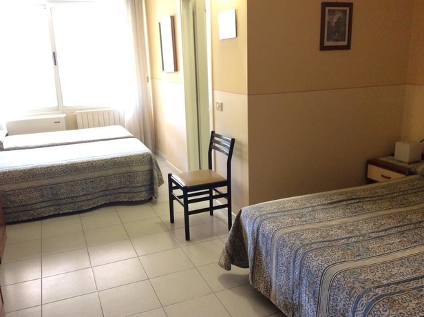 Imagen de la habitación del Hotel Le Ginestre, Pietrasanta. Foto 7