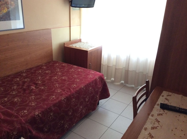 Imagen de la habitación del Hotel Le Ginestre, Pietrasanta. Foto 8