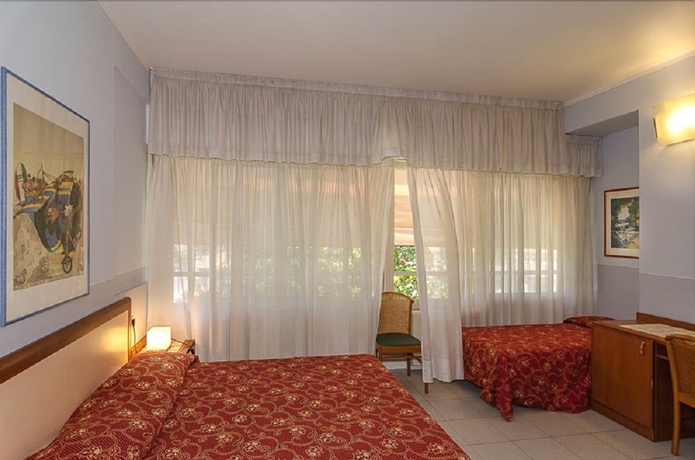 Imagen de la habitación del Hotel Le Ginestre, Pietrasanta. Foto 12