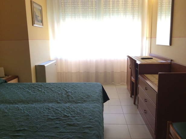 Imagen de la habitación del Hotel Le Ginestre, Pietrasanta. Foto 13