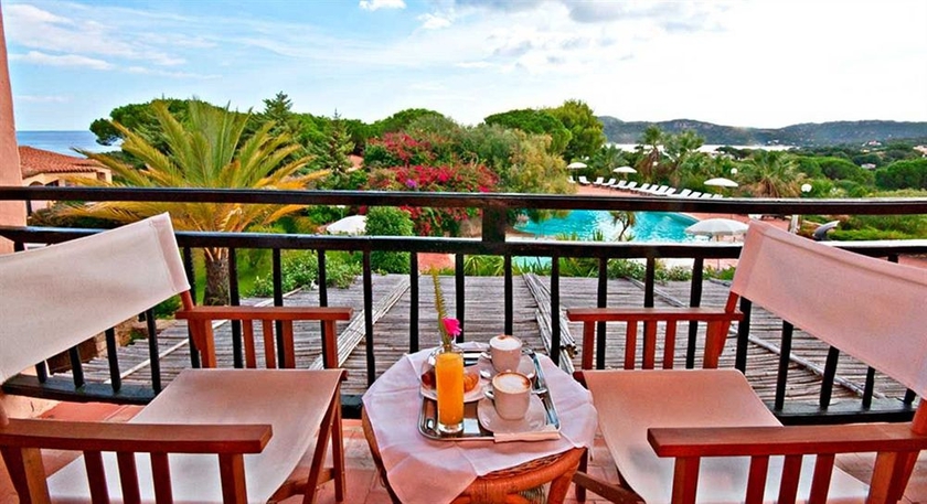 Imagen de los exteriores del Hotel Le Ginestre, Porto Cervo. Foto 11