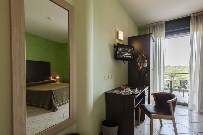 Imagen de la habitación del Hotel Le Ginestre, Roccacasale. Foto 2