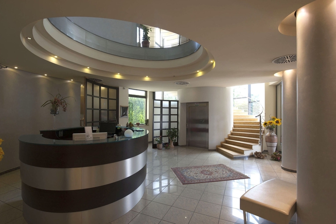 Imagen de los interiores del Hotel Le Ginestre, Roccacasale. Foto 11