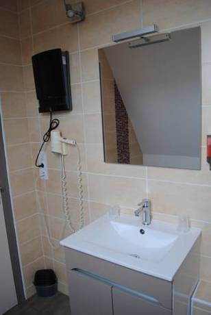 Imagen de la habitación del Hotel Le Go&euml;lo. Foto 5