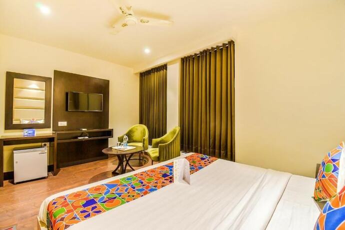 Imagen de la habitación del Hotel Le Golden. Foto 23