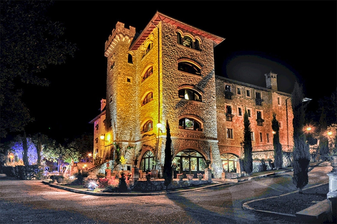 Imagen de los exteriores del Hotel Le Gole. Foto 8