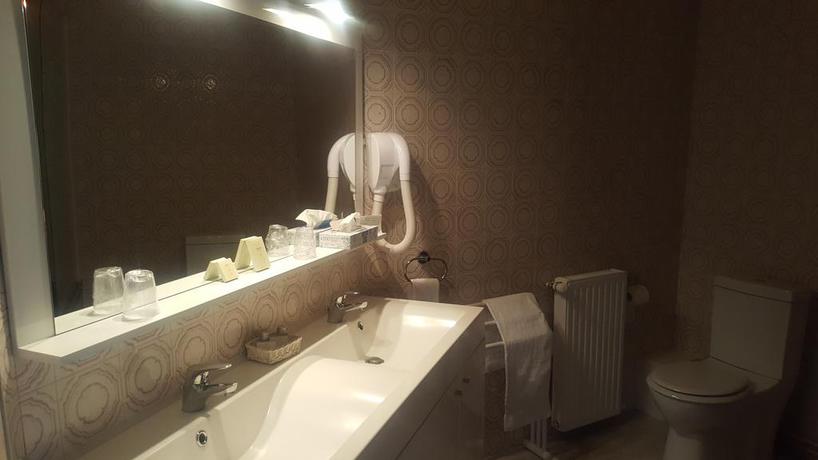 Imagen de la habitación del Hotel Le Gonfalon. Foto 6