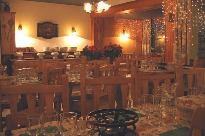 Imagen del bar/restaurante del Hotel Le Gotty. Foto 7