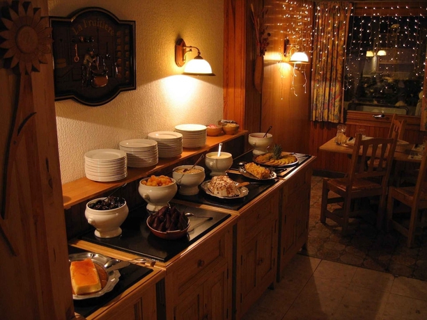 Imagen del bar/restaurante del Hotel Le Gotty. Foto 8