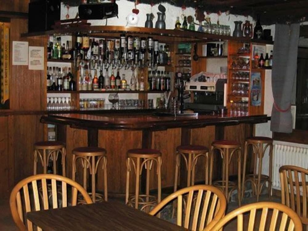 Imagen del bar/restaurante del Hotel Le Gotty. Foto 10