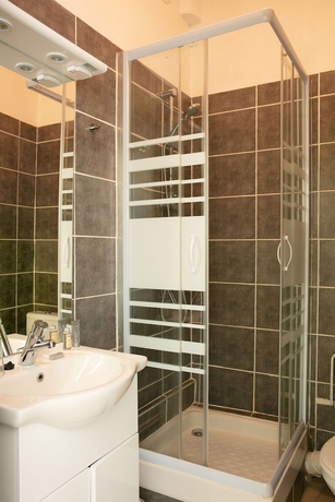 Imagen de la habitación del Hotel Le Grand Albert 1er. Foto 11