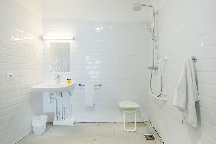 Imagen de la habitación del Hotel Le Grand Bleu, Saint-Gilles-les-Bains. Foto 12