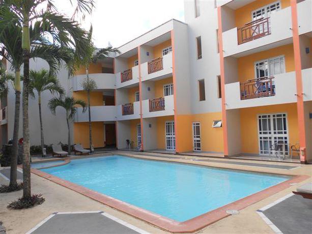 Imagen de la piscina del Hotel Le Grand Bleu, Trou aux Biches. Foto 13