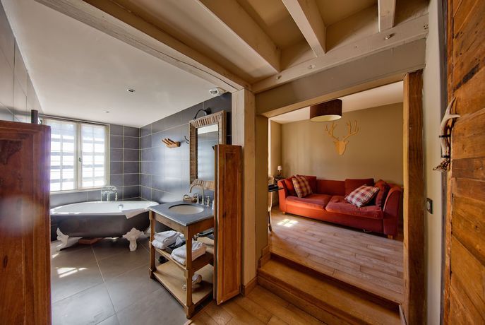 Imagen de la habitación del Hotel Le Grand Cerf And Spa. Foto 3