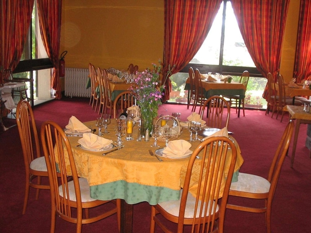 Imagen del bar/restaurante del Hotel Le Grand De Besse. Foto 5