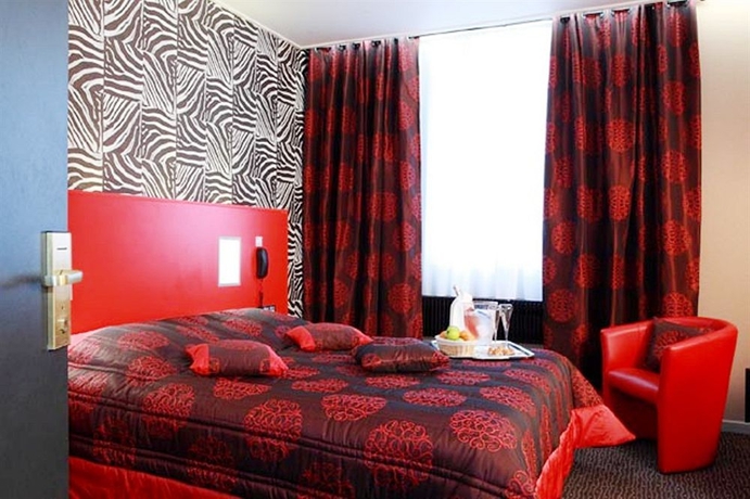 Imagen de la habitación del Hotel Le Grand De Valenciennes. Foto 5