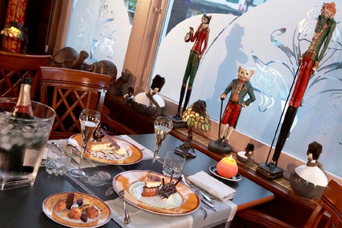 Imagen del bar/restaurante del Hotel Le Grand De Valenciennes. Foto 2