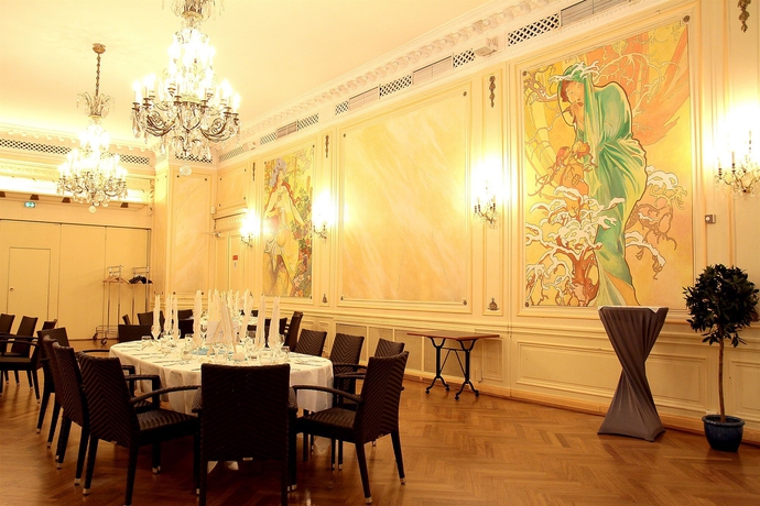 Imagen de los interiores del Hotel Le Grand De Valenciennes. Foto 16