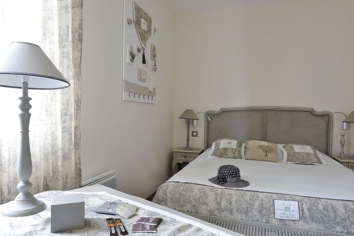 Imagen de la habitación del Hotel Le Grand Des Bains Spa. Foto 3