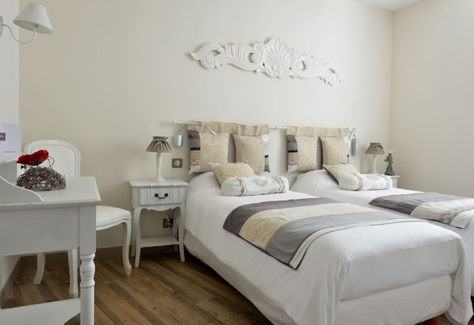 Imagen de la habitación del Hotel Le Grand Des Bains Spa. Foto 5