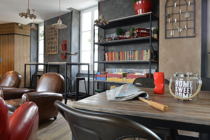 Imagen de los interiores del Hotel Le Grand Des Bains Spa. Foto 16