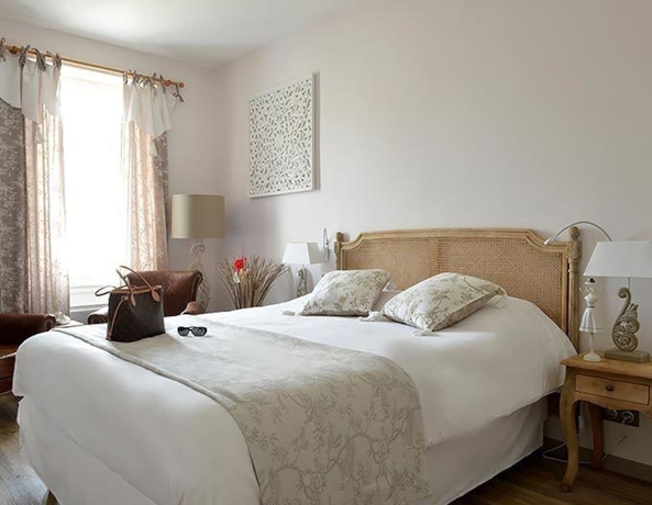 Imagen de la habitación del Hotel Le Grand Des Bains Spa. Foto 13