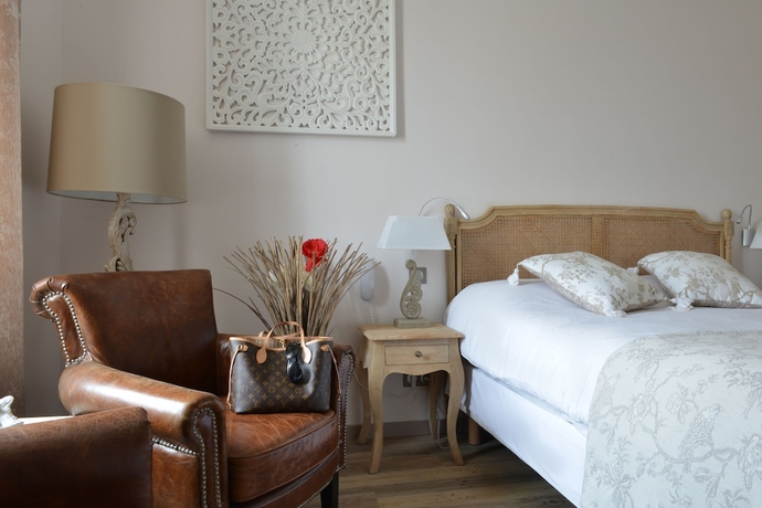 Imagen de la habitación del Hotel Le Grand Des Bains Spa. Foto 14