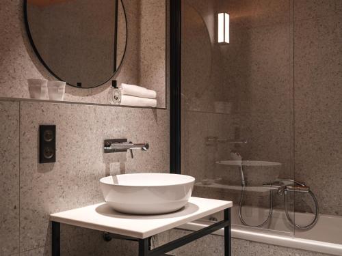 Imagen de la habitación del Hotel Le Grand, Estrasburgo. Foto 5