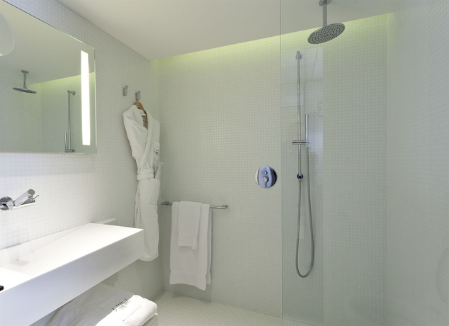 Imagen de la habitación del Hotel Le Grand Grenoble, Bw Premier Collection By Best Western. Foto 14