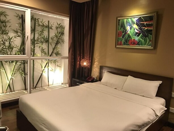 Imagen de la habitación del Hotel Le Grand Hanoi. Foto 20