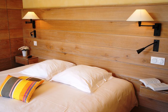 Imagen de la habitación del Hotel Le Grand H&ocirc;tel, Les Bains de Molitg. Foto 5