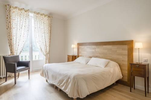 Imagen de la habitación del Hotel Le Grand H&ocirc;tel Thermal. Foto 9