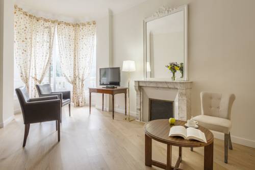 Imagen de la habitación del Hotel Le Grand H&ocirc;tel Thermal. Foto 11