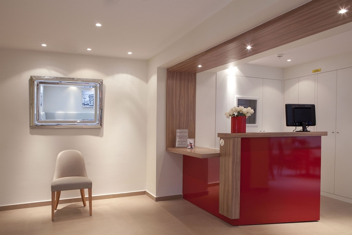 Imagen de los interiores del Hotel Le Grand H&ocirc;tel de Normandie. Foto 15