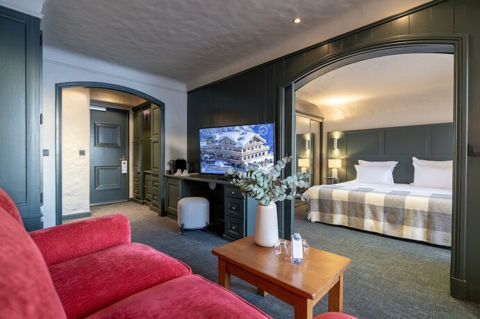 Imagen de la habitación del Hotel Le Grand Hotel Courchevel 1850. Foto 20