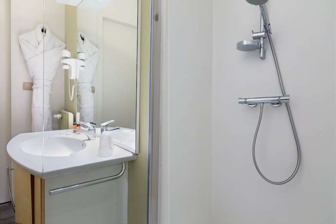 Imagen de la habitación del Hotel Le Grand Hotel, DAX. Foto 14