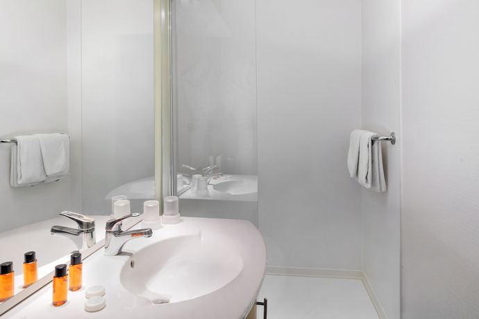 Imagen de la habitación del Hotel Le Grand Hotel, DAX. Foto 15