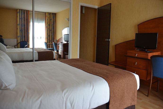 Imagen de la habitación del Hotel Le Grand Hotel, DAX. Foto 17