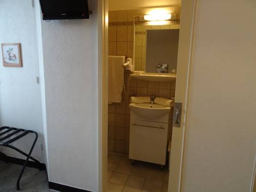 Imagen de la habitación del Hotel Le Grand Hotel. Foto 6