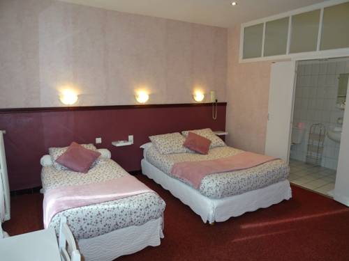 Imagen de la habitación del Hotel Le Grand Hotel. Foto 15