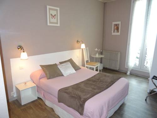 Imagen de la habitación del Hotel Le Grand Hotel. Foto 16