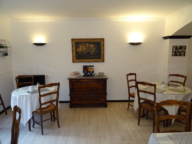 Imagen del bar/restaurante del Hotel Le Grand Hotel. Foto 2