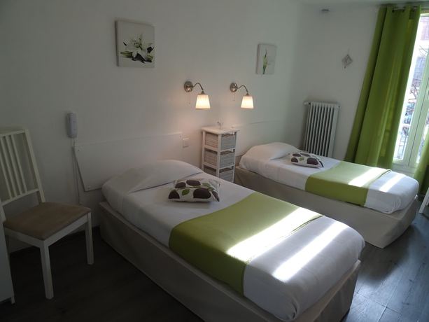 Imagen de la habitación del Hotel Le Grand Hotel. Foto 13