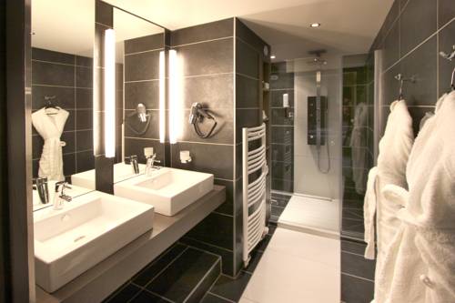 Imagen de la habitación del Hotel Le Grand Hotel & Spa. Foto 16