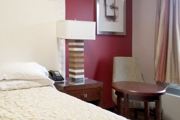 Imagen general del Hotel Le Grand Kent Motel. Foto 2