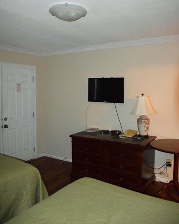 Imagen general del Hotel Le Grand Kent Motel. Foto 6